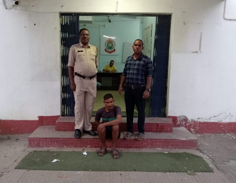 नाबालिग से दुष्कर्म का आरोपी सारंगढ से किया गया गिरफ्तार…..घरघोड़ा पुलिस ने आरोपी को भेजा न्यायिक रिमांड पर…!