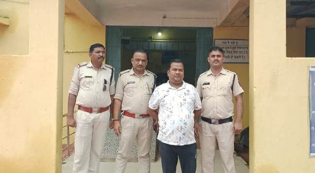 जिलाबदर आदेश का उल्लंघन करने पर आरोपी गिरफ्तार, पुलिस ने भेजा जेल