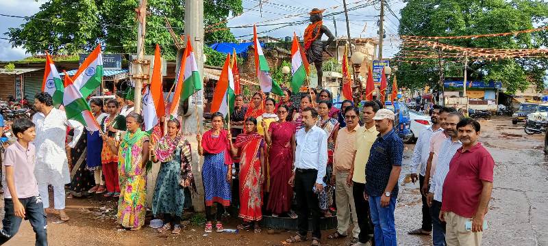 हर घर तिरंगा अभियान : जशपुर नगर में निकाली गई तिरंगा यात्रा, लोगों को घर में ध्वज लगाने की गई अपील