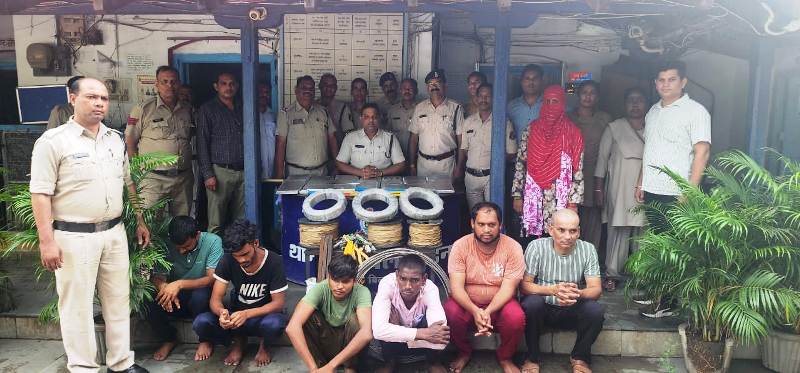 बिलासपुर पुलिस का चोरों पर प्रहार : एक महिला कबाड़ी सहित 7 लोगों को किया गया गिरफ्तार, आरोपियों द्वारा की गई थी 08 अलग-अलग स्थानों में चोरिया.