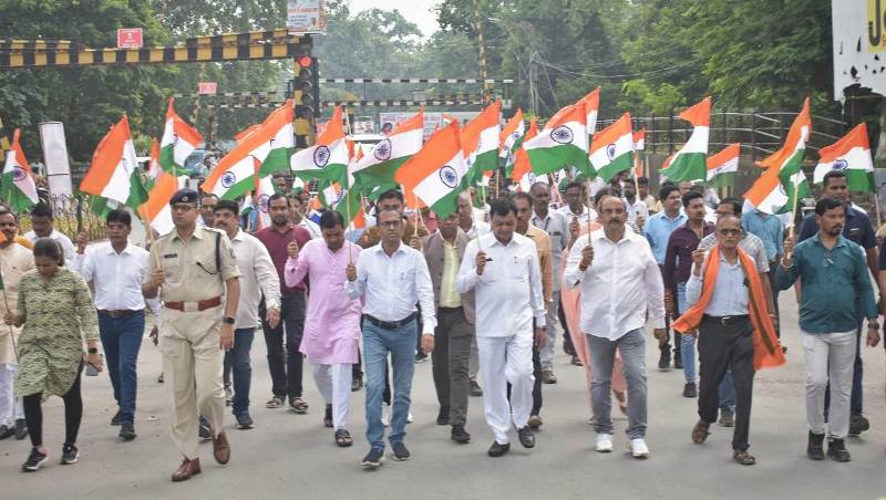 हर घर तिरंगा अभियान : सभी हर घर तिरंगा अभियान से जुड़ें एवं देश के स्वतंत्रता सेनानियों, वीर सपूतों को दें सम्मान – उद्योग मंत्री श्री देवांगन