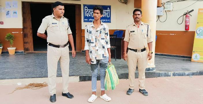 शराब मांगने पर मारपीट : पुलिस ने सभी चार आरोपियों को किया गिरफ्तार