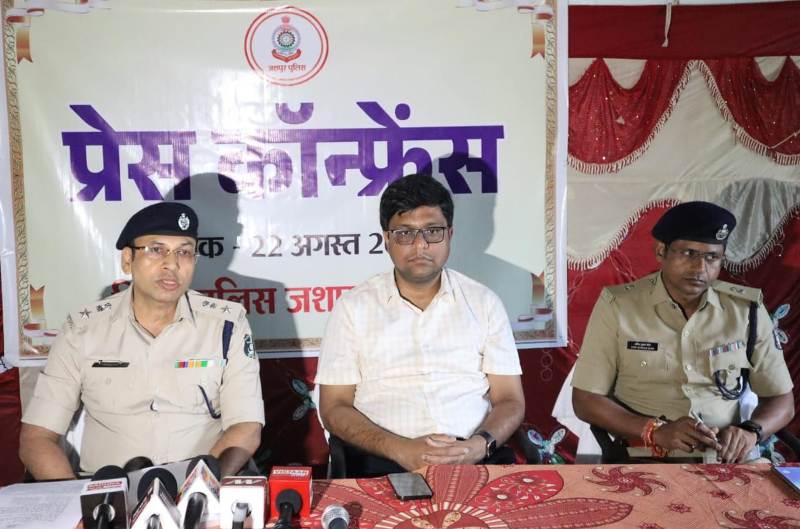 ऑपरेशन शंखनाद : जशपुर पुलिस ने गौ तस्करों के आर्थिक साम्राज्य को किया ध्वस्त, 43 आरोपी गिरफ्तार, 431 गौवंश मुक्त, जप्त 13 वाहनों को किया गया राजसात