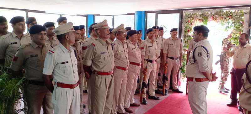 पुलिस अधीक्षक दिव्यांग पटेल ने किया थाना कोतरारोड़ का वार्षिक निरीक्षण : वृक्षारोपण में भी हुए सहभागी….!