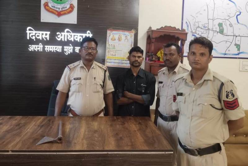 थाना क्षेत्र में अशांति फैलाने वाले के विरूद्ध बिलासपुर पुलिस का प्रहार : आरोपी को गिरफ्तार कर न्यायालय में किया गया पेश.