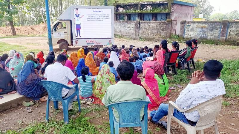 जशपुर में पोषण रथ : बच्चों के स्वस्थ भविष्य के लिए एक पहल, हर घर तक पहुंच रहा स्वास्थ्य का संदेश