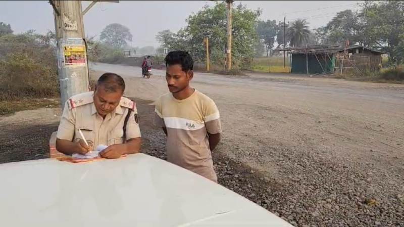 तेज गति से वाहन चलाने तथा यातायात नियमों का उल्लंघन करने वाले वाहन चालकों के विरूद्ध यातायात पुलिस द्वारा की जा रही हैं लगातार कार्यवाही : 59 वाहन चालकों के विरूद्ध मोटर व्हीकल एक्ट के तहत् कार्यवाही कर 18,600/- रूपये का लिया गया समन शुल्क.