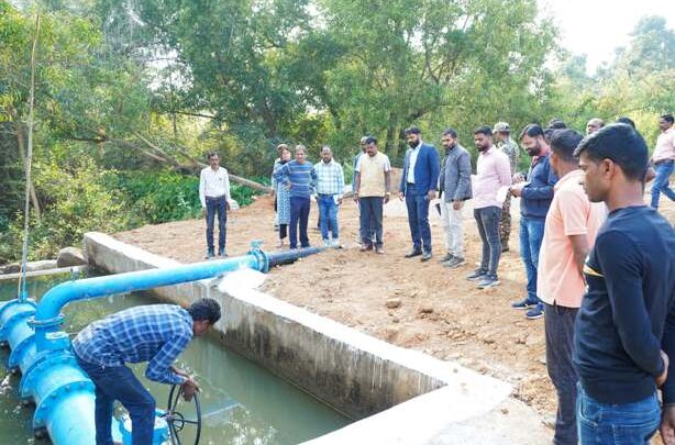 जशपुर : कलेक्टर नें पोंगरो एनीकट हाईड्रो पावर आधारित पम्पिंग योजना का किया निरीक्षण