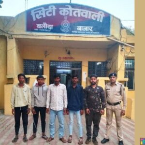 थाना सिटी कोतवाली पुलिस द्वारा शांति व्यवस्था बनाए रखने हेतु असामाजिक तत्वों पर की जा रही है निरंतर कार्यवाही.