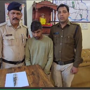 थाना क्षेत्र में अशांति फैलाने वालों के विरूद्ध सरकण्डा पुलिस की कार्यवाही : स्ट्रीट पेट्रोलिंग दौरान आकस्मिक चेंकिग में पकड़ा गया बदमाश…गिरफ्तार कर न्यायालय में किया गया पेश.