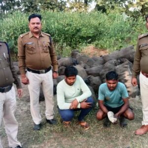 अवैध कोयला ईंट भट्ठा में खपाने की सूचना पर पुलिस की कड़ी कार्यवाही : 2 टन कोयला सहित दो लोगों को किया गिरफ्तार.