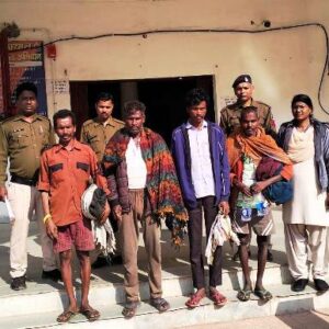 जशपुर : नारायणपुर पुलिस ने गौवंश वध और गौमांस विक्रय के आरोप में चार आरोपियों को किया गिरफ्तार..गौमांस और हथियार बरामद…भेजा गया न्यायिक रिमांड पर जेल.