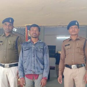 पत्नी की हत्या करने वाले आरोपी पति को पुलिस ने किया गिरफ्तार