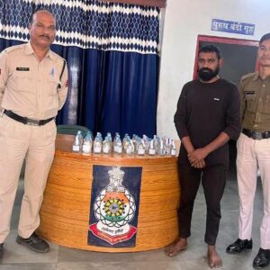 पुलिस द्वारा होटल ढाबा चेकिंग के दौरान भारी मात्रा में देशी शराब जप्त कर की गई आबकारी एक्ट के अंतर्गत  कार्यवाही.