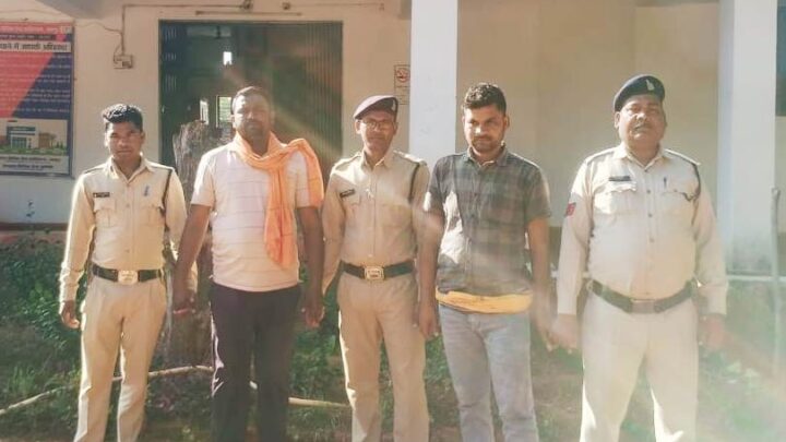 नए साल से पहले गौ तस्करों पर जशपुर पुलिस का प्रहार, 10 और गौवंश मुक्त, दो गिरफ्तार! ऑपरेशन शंखनाद का साल भर का धमाका: पुलिस ने गौ तस्करों को किया बेहाल, करोड़ों की जब्ती, सैकड़ों गिरफ्तार!