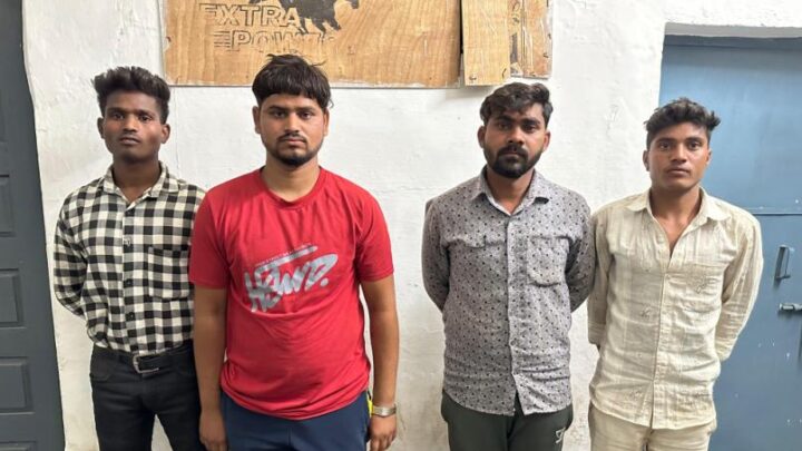 शराब के नशे में स्कूल में घुसकर शिक्षकों से मारपीट करने वाले आरोपियों को पुलिस ने किया गिरफ्तार