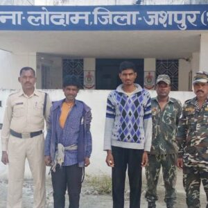 जशपुर पुलिस का ऑपरेशन शंखनाद जारी: तस्करों ने बदला तरीका, पुलिस ने कसी नकेल, 14 गौ-वंशों को छुड़ाया, दो आरोपी गिरफ्तार, दो फरार