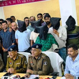 रायपुर में 70 लाख की डकैती का खुलासा : 10 आरोपी गिरफ्तार…24 घंटे में पुलिस ने बरामद किए नगदी और गहने…पढ़ें पूरा प्रकरण.