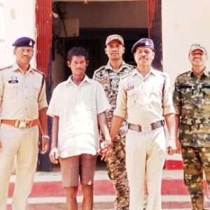 जशपुर में दिल दहला देने वाली वारदात : शराब के नशे में पति ने पत्नी को उतारा मौत के घाट, गड्ढे में फेंका शव, गिरफ्तार