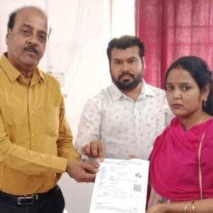 सुशासन तिहार 2025 : समस्या के गुणवत्तापूर्ण समाधान की दिशा में तेजी से बढ़े कदम, श्रीमती भारती देवांगन को मिला तत्काल श्रमिक कार्ड