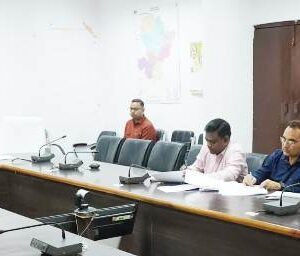 जशपुर कलेक्टर ने खाद्य एवं खाद्य आपूर्ति सम्बद्ध विभागों की ली समीक्षा बैठक : पर्याप्त भण्डारण एवं वितरण करने ने दिए निर्देश