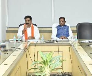 मुख्यमंत्री विष्णु देव साय ने की नक्सल उन्मूलन अभियान की समीक्षा : कहा – नक्सल उन्मूलन केवल एक अभियान नहीं, बल्कि बस्तर और छत्तीसगढ़ के भविष्य को सुरक्षित करने का मिशन