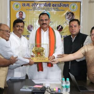 स्वास्थ्य मंत्री श्याम बिहारी जायसवाल ने छत्तीसगढ़ स्टेट फार्मेसी काउंसिल के पोर्टल से आनलाइन नवीनीकरण सुविधा का किया शुभारंभ