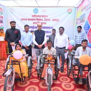 सुशासन तिहार 2025 : दिव्यांग कमला ने मोटराइज्ड ट्राई साइकिल मिलने पर जाहिर की खुशी