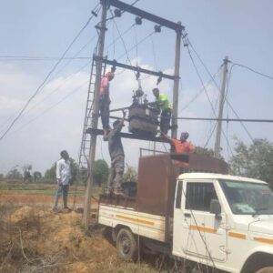 मुख्यमंत्री कैंप कार्यालय की पहल पर ग्राम पंचायत बोखी में बदला गया ट्रांसफार्मर