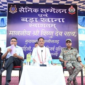 गलगम पहुंचे मुख्यमंत्री श्री विष्णु देव साय, जवानों का हौसला बढ़ाया:नक्सल विरोधी अभियान की सफलता पर दी बधाई