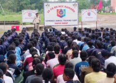सड़क सुरक्षा पर रायगढ़ पुलिस की पहल : एनसीसी कैडेट्स को मिला ट्रैफिक सेंस का प्रशिक्षण, ट्रैफिक अवेयरनेस कार्यक्रम में एनसीसी कैडेट्स ने सीखा हेलमेट, सीट बेल्ट और सड़क अनुशासन का महत्व.