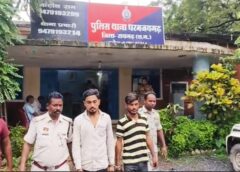भारतमाला परियोजना में चोरी की बड़ी वारदात का खुलासा : धरमजयगढ़ पुलिस ने दो सगे भाइयों को किया गिरफ्तार, राष्ट्रीय राजमार्ग निर्माण स्थल से बैटरी-बेल्ट चोरी करने वाले पूर्व कर्मचारी गिरफ्तार, चोरी का माल बरामद.