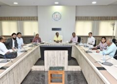 छत्तीसगढ़ में अधिक से अधिक ई-चार्जिंग स्टेशन स्थापित करने हेतु इलेक्ट्रिक वाहन निर्माता कंपनियों के साथ हुई बैठक: इलेक्ट्रिक वाहनों की खरीदी को किया जा रहा प्रोत्साहित