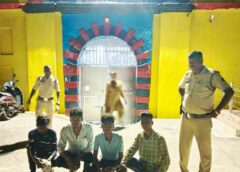 पुलिस की सख्त कार्रवाई जारी : इलाके में अशांति फैलाने वाले चार युवक गिरफ्तार, धमकी और गाली-गलौज से लेकर मारपीट तक, जूटमिल पुलिस ने किया बदमाशों का सफाया.