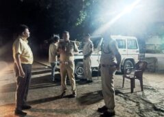 जयनगर थाना निरीक्षण : रात में अचानक पहुंचे डीआईजी-एसएसपी, पुलिसकर्मियों को चेताया – अवैध कारोबार हुआ तो होगी कठोर कार्रवाई, एसएसपी का बड़ा निर्देश – आमजन को राहत और अपराधियों पर कसें शिकंजा.
