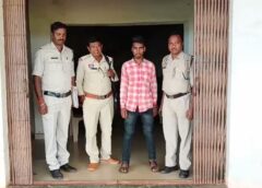 जशपुर में दिल दहला देने वाला अपराध : शादी का झांसा देकर तेरह साल की मासूम को भगाया, जंगल में रखा, फिर किया दुष्कर्म, नाबालिग से दुष्कर्म के आरोप में युवक गिरफ्तार कर भेजा गया न्यायिक अभिरक्षा में.