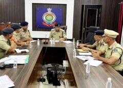दुर्ग एसएसपी ने की विभागीय जांचों की समीक्षा : विभागीय जांचों में देरी पर एसएसपी दुर्ग का एक्शन, अधिकारियों को दिए समय-सीमा में निराकरण के निर्देश, अदालत में लंबित प्रकरणों पर भी नजर.