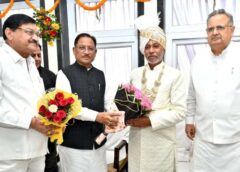 मुख्यमंत्री विष्णुदेव साय गुरु खुशवंत साहेब के गृहप्रवेश कार्यक्रम में हुए शामिल, गुरु बालदास साहेब जी को दी जन्मदिन की शुभकामनाएं
