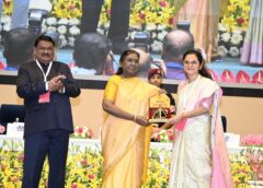 ‘धरती आबा जनजाति ग्राम उत्कर्ष अभियान’ के लिए राष्ट्रपति ने कलेक्टर को किया सम्मानित, कोरिया जिले की उपलब्धियों को मिली राष्ट्रीय मान्यता