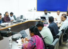 कलेक्टर रोहित व्यास सख्त मूड में! राजस्व प्रकरणों के लंबित रहने पर अधिकारियों को दी चेतावनी, तय समयसीमा में निपटारे के आदेश