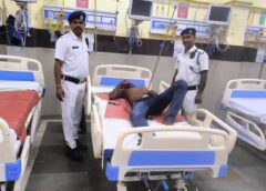 बिलासपुर रेलवे स्टेशन पर बड़ा हादसा टला :  सिविल डिफेंस की तेज़ कार्रवाई से बची यात्री की जान, प्लेटफॉर्म पर हादसा, लेकिन सिविल डिफेंस बनी देवदूत — घायल यात्री को मिला समय पर इलाज !