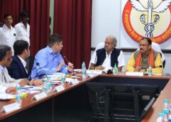 स्वास्थ्य मंत्री श्याम बिहारी जायसवाल ने पंडित नेहरू चिकित्सा महाविद्यालय और डीकेएस अस्पताल के स्वशासी समिति के सामान्य सभा की ली बैठक, लिए कई महत्वपूर्ण निर्णय