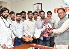 गुरु घासीदास जी की 269वीं जयंती के गुरु पर्व में मुख्य अतिथि बनने का आमंत्रण—पोस्ट मैट्रिक अनुसूचित जाति छात्रावास प्रतिनिधि मंडल ने मुख्यमंत्री विष्णु देव साय से की सौजन्य भेंट