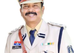 नववर्ष 2026 पर सूरजपुर पुलिस अलर्ट: डीआईजी/एसएसपी प्रशांत ठाकुर के निर्देश पर 500 जवान तैनात, नशे व रैश ड्राइविंग पर सख्त कार्रवाई