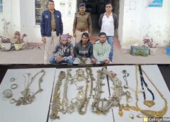 कोतवाली पुलिस ने नकबजनी गैंग को किया बेनकाब : शहर में मचाई थी दहशत, ताले टूटे, अलमारियां खंगालीं… लेकिन बच नहीं पाए ! 5 लाख के जेवरात के साथ तीन चोर गिरफ्तार, भेजा गया न्यायिक रिमांड पर.