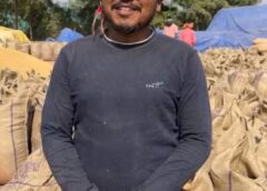 मेहनत, तकनीक और भरोसेमंद व्यवस्था ने बदली किसान की तक़दीर : परखंदा के साहिल साहू ने 11 एकड़ में उपजाकर समर्थन मूल्य पर बेचा 231 क्विंटल धान
