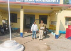 संतों के स्वागत में मची थी भीड़, जेब से 8 हजार उड़ाकर भागा आरोपी, मौके पर धराया, भीड़ का फायदा उठाने वाला झपटमार दबोचा गया, पुलिस ने भेजा जेल.