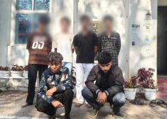 रायगढ़ में गुंडागर्दी पर बड़ा प्रहार : वायरल वीडियो बना मुसीबत ! वायरल वीडियो के बाद दिनदहाड़े मारपीट करने वाले चार नाबालिग सहित छः आरोपी पुलिस की गिरफ्त में, भेजे जा रहे रिमांड पर.