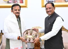 रायपुर में मुख्यमंत्री विष्णुदेव साय से उपमुख्यमंत्री राजेंद्र शुक्ल की सौजन्य मुलाकात: रीवा-रायपुर हवाई सेवा पर जताया आभार, दोनों राज्यों के विकास और सहयोग को मिलेगा नया आयाम