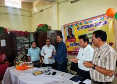 34 वर्षों की निष्ठापूर्ण सेवा का स्वर्णिम समापन: सेवानिवृत्ति के दिन ही पटवारी बोनिफास खल्खो को मिला पीपीओ, शाल-श्रीफल से हुआ भव्य सम्मान—राजस्व विभाग में समयबद्ध सेवा का बना मिसाल